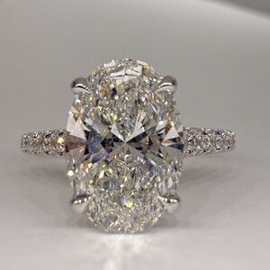 3.03 carat E VS1 oval lab grown diamond engagement ring